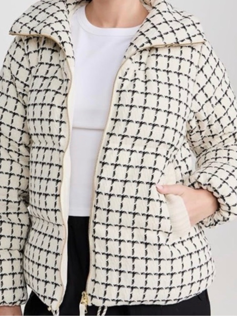 NEW VARLEY Cream & Black Eugene Puffer Jacket - Women